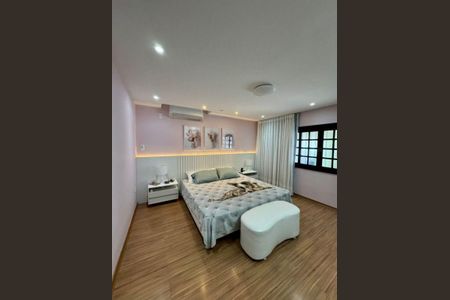 Casa à venda com 4 quartos, 200m² em Piratininga, Niterói