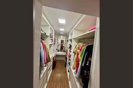 Casa à venda com 4 quartos, 200m² em Piratininga, Niterói