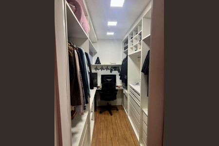 Casa à venda com 4 quartos, 200m² em Piratininga, Niterói