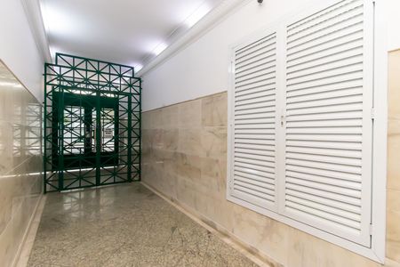 Apartamento à venda com 60m², 2 quartos e sem vagaÁrea comum