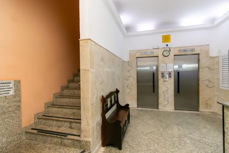 Apartamento à venda com 60m², 2 quartos e sem vagaÁrea comum