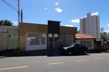 Casa para alugar com 266m², 3 quartos e 5 vagasFachada