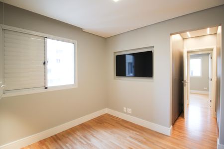 Apartamento à venda com 105m², 4 quartos e 2 vagas Apartamento à venda com 105m², 4 quartos e 2 vagasSuíte