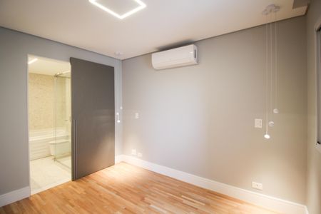 Apartamento à venda com 105m², 4 quartos e 2 vagas Apartamento à venda com 105m², 4 quartos e 2 vagasSuíte