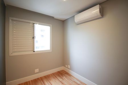 Apartamento à venda com 105m², 4 quartos e 2 vagas Apartamento à venda com 105m², 4 quartos e 2 vagasQuarto 1