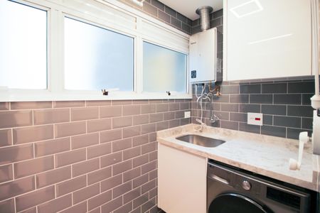 Apartamento à venda com 105m², 4 quartos e 2 vagas Apartamento à venda com 105m², 4 quartos e 2 vagasÁrea de Serviço