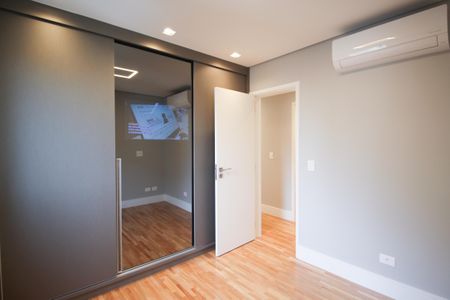 Apartamento à venda com 105m², 4 quartos e 2 vagas Apartamento à venda com 105m², 4 quartos e 2 vagasQuarto 2