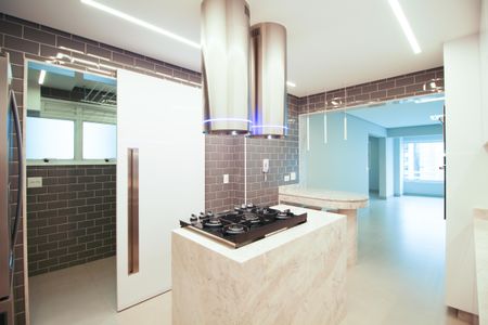 Apartamento à venda com 105m², 4 quartos e 2 vagas Apartamento à venda com 105m², 4 quartos e 2 vagasCozinha