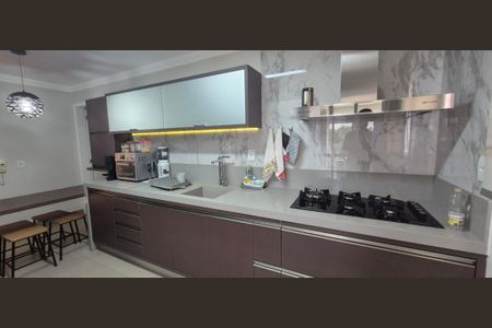 Apartamento à venda com 181m², 3 quartos e 3 vagas