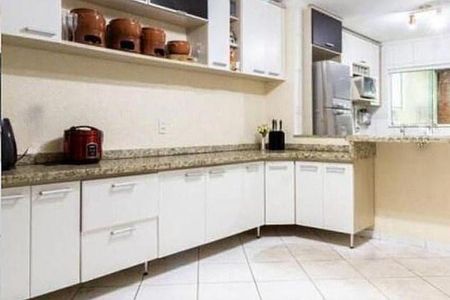 Casa à venda com 175m², 3 quartos e 3 vagas