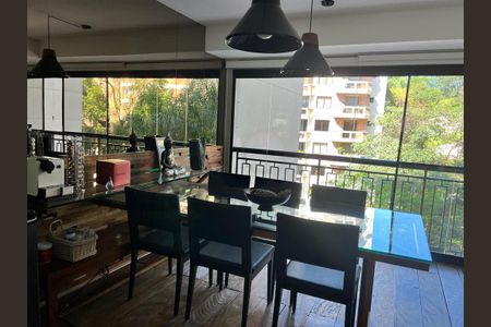 Apartamento à venda com 305m², 4 quartos e 4 vagas