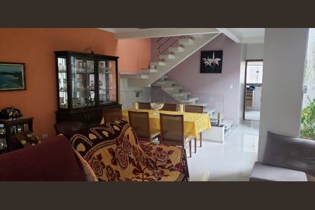 Casa à venda com 3 quartos, 306m² em Cerâmica, São Caetano do Sul