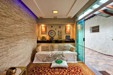 Casa para alugar com 6 quartos, 572m² em Jardim Marajoara, São Paulo