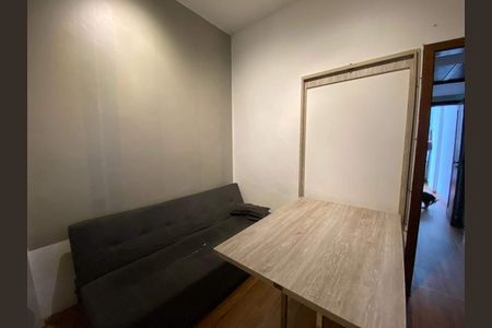 Apartamento à venda com 35m², 1 quarto e sem vaga