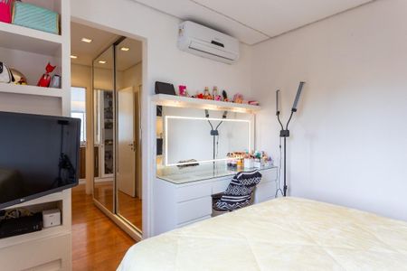 Apartamento à venda com 157m², 3 quartos e 4 vagas