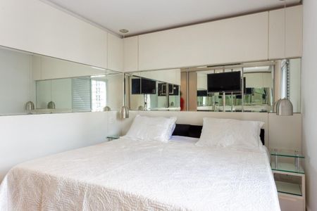 Apartamento à venda com 157m², 3 quartos e 4 vagas