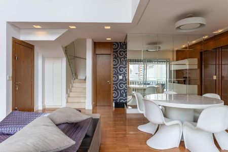 Apartamento à venda com 157m², 3 quartos e 4 vagas