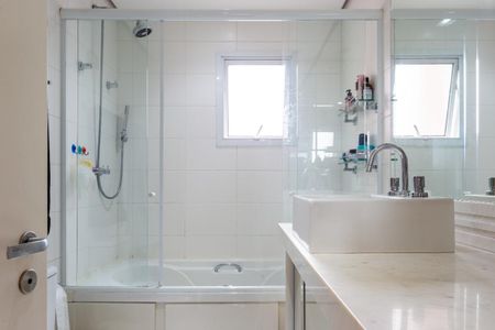 Apartamento à venda com 157m², 3 quartos e 4 vagas