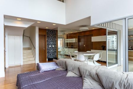 Apartamento à venda com 157m², 3 quartos e 4 vagas