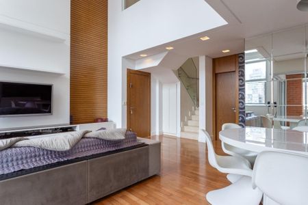 Apartamento à venda com 157m², 3 quartos e 4 vagas