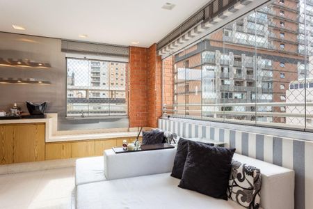 Apartamento à venda com 157m², 3 quartos e 4 vagas