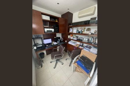 Apartamento à venda com 220m², 3 quartos e 2 vagas