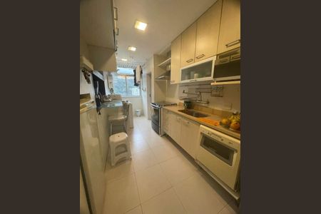 Apartamento à venda com 220m², 3 quartos e 2 vagas