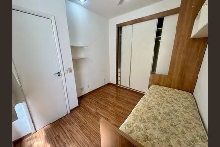 Apartamento à venda com 66m², 2 quartos e sem vaga