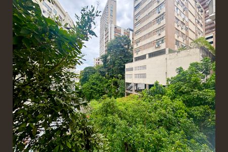 Apartamento à venda com 90m², 3 quartos e 2 vagasQuarto 2 - vista