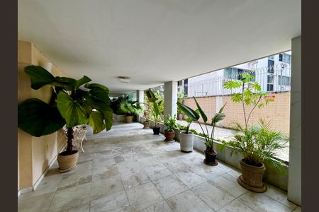 Apartamento à venda com 90m², 3 quartos e 2 vagasPortaria