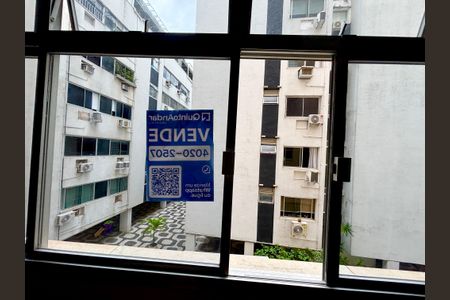 Apartamento à venda com 90m², 3 quartos e 2 vagasPlaca