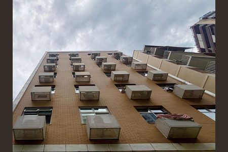 Apartamento à venda com 90m², 3 quartos e 2 vagasFachada