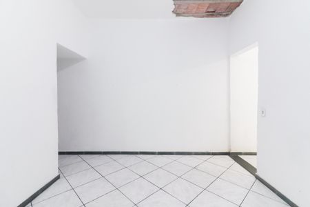 Quarto de casa para alugar com 1 quarto, 70m² em Rio Pequeno, São Paulo