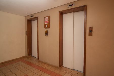 Apartamento à venda com 58m², 2 quartos e 1 vagaHall social