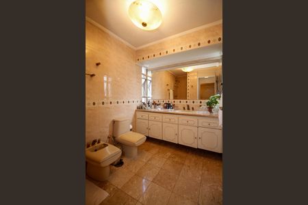 Apartamento à venda com 135m², 3 quartos e 1 vagaBanheiro Social