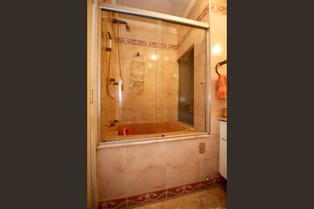 Apartamento à venda com 135m², 3 quartos e 1 vagaBanheiro da Suíte