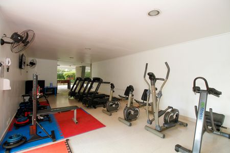 Apartamento à venda com 135m², 3 quartos e 1 vagaÁrea Comum - Academia