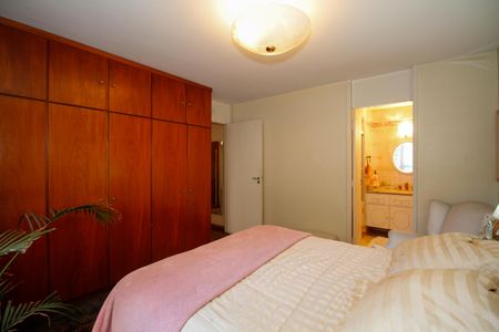 Apartamento à venda com 135m², 3 quartos e 1 vagaSuíte