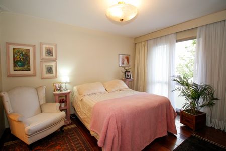 Apartamento à venda com 135m², 3 quartos e 1 vagaSuíte