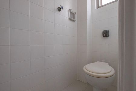 Apartamento à venda com 68m², 2 quartos e 1 vaga Apartamento à venda com 68m², 2 quartos e 1 vagaÁrea de Serviço - Banheiro