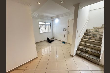 Casa à venda com 182m², 4 quartos e 4 vagasFoto 04