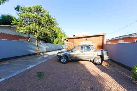 Casa à venda com 240m², 5 quartos e 5 vagas Casa à venda com 240m², 5 quartos e 5 vagasÁrea externa