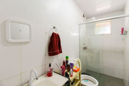 Casa à venda com 240m², 5 quartos e 5 vagas Casa à venda com 240m², 5 quartos e 5 vagasCasa 2 - Banheiro