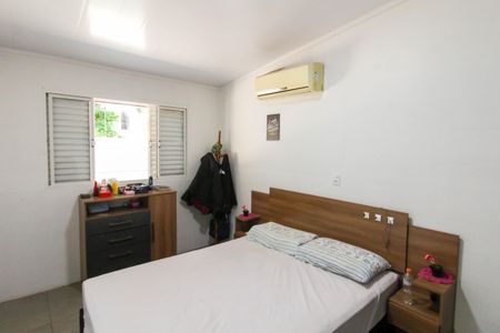 Casa à venda com 240m², 5 quartos e 5 vagas Casa à venda com 240m², 5 quartos e 5 vagasCasa 2 - Quarto 2