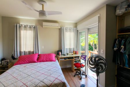 Casa à venda com 240m², 5 quartos e 5 vagas Casa à venda com 240m², 5 quartos e 5 vagasCasa 1 - Suíte