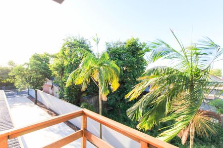 Casa à venda com 240m², 5 quartos e 5 vagas Casa à venda com 240m², 5 quartos e 5 vagasCasa 1 - Varanda da Suíte