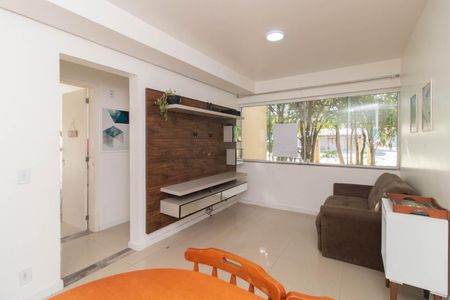 Sala de apartamento à venda com 3 quartos, 63m² em Aberta dos Morros, Porto Alegre