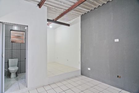 Sala de casa para alugar com 2 quartos, 70m² em Jardim Santa Monica, São Paulo