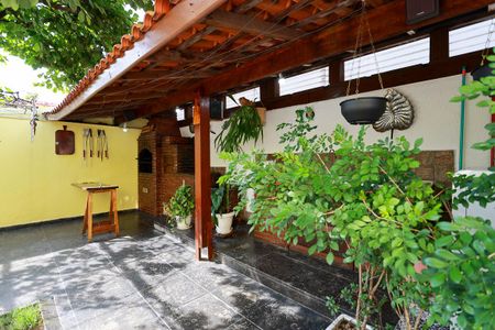 Casa para alugar com 242m², 3 quartos e 3 vagasÁrea de lazer