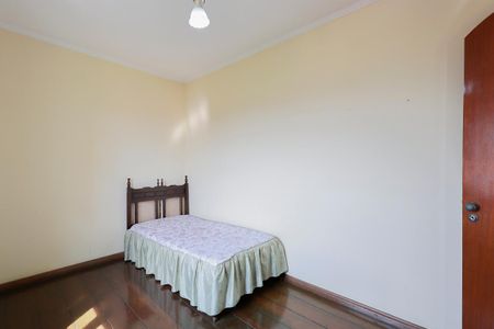 Casa para alugar com 242m², 3 quartos e 3 vagasQuarto